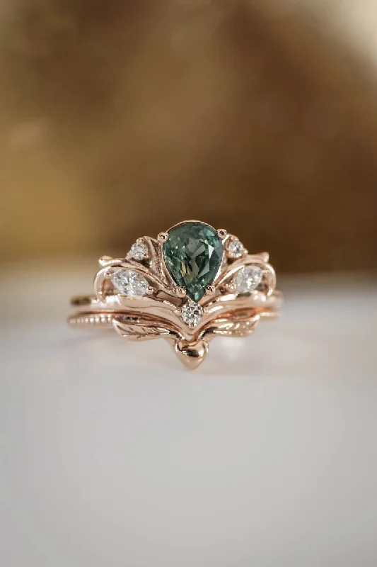 Bridal ring set with pear cut green sapphire / Swanlake