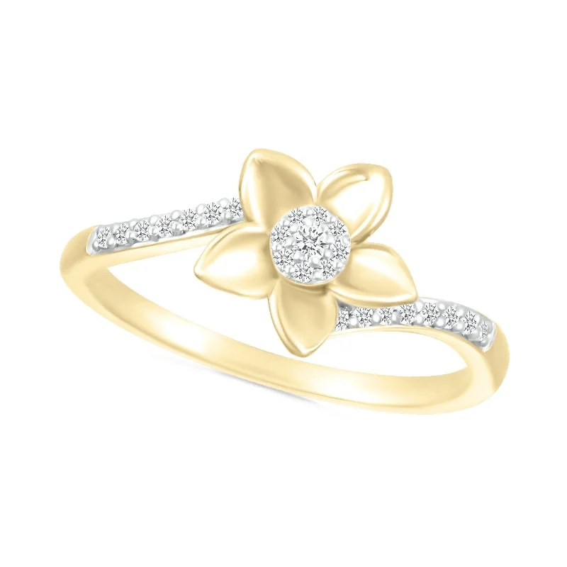 Daisy Ring with Diamond Center and Band