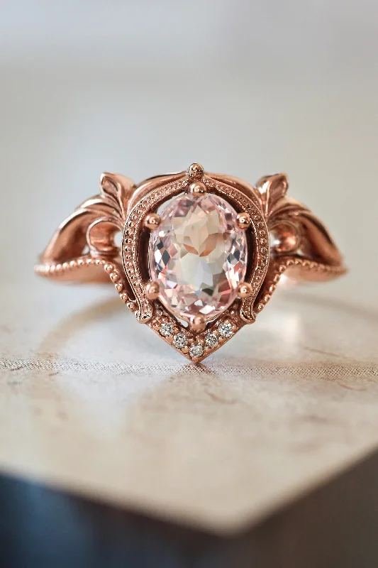 Morganite engagement ring with diamonds / Lida oval