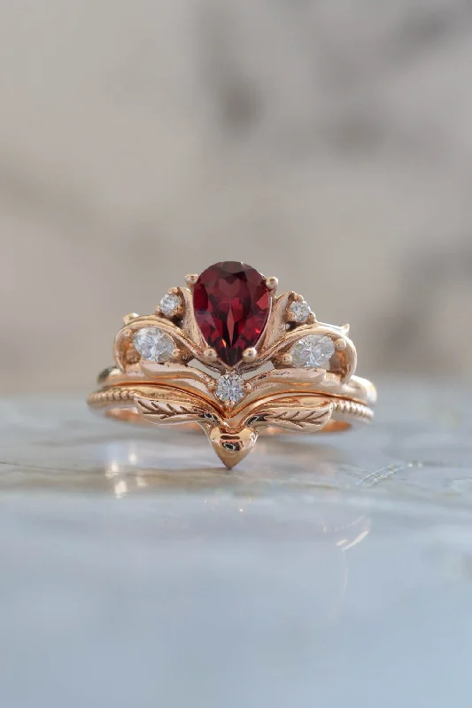 Pear shaped garnet engagement ring, alternative bridal ring set / Swanlake