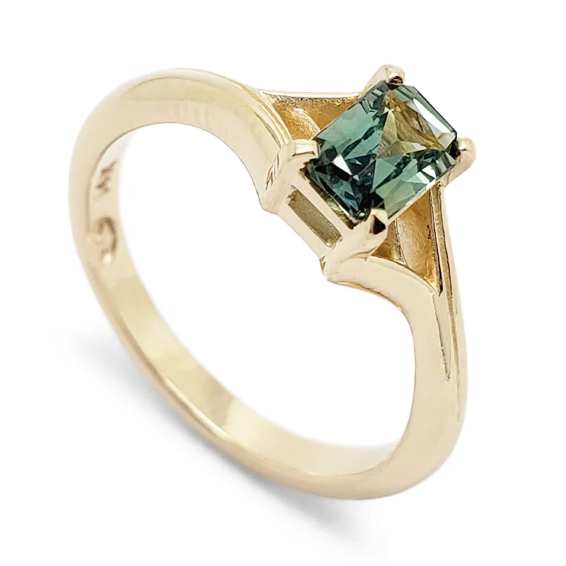 Twig Yellow | Green Sapphire