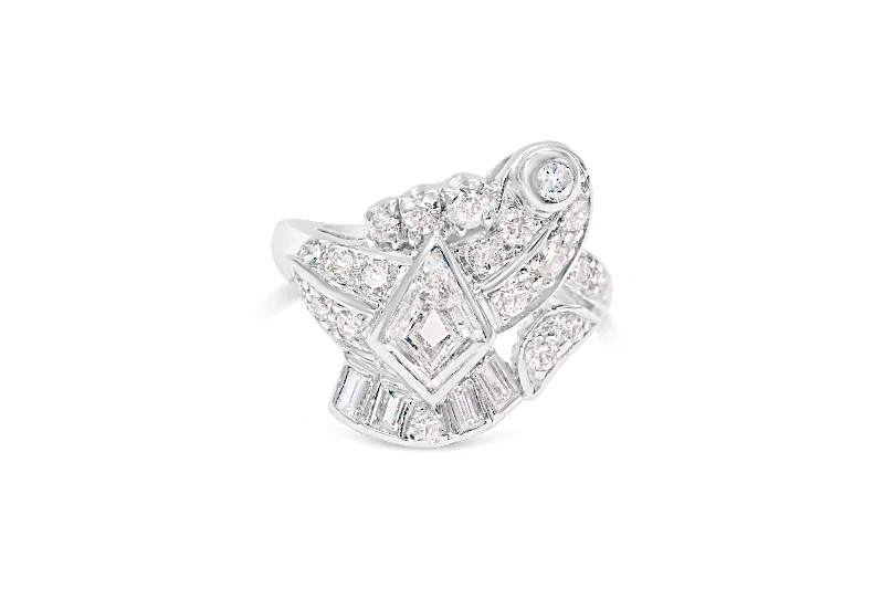 DIAMOND RETRO RING