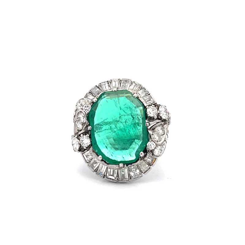 Emerald And Diamond Ring