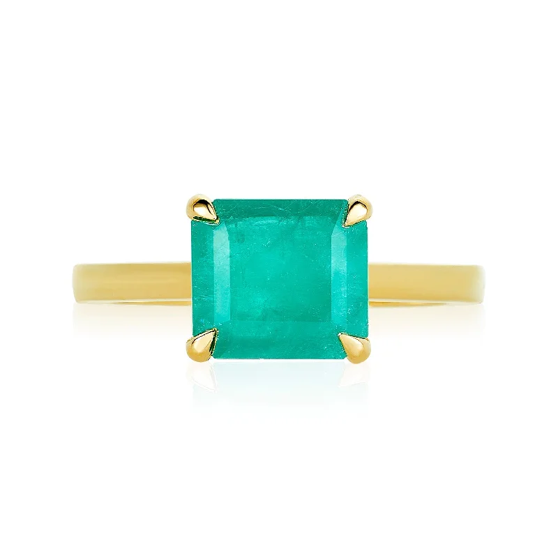 East/ West Emerald Ring