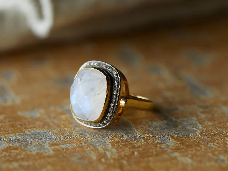 Evening Star Moonstone Ring