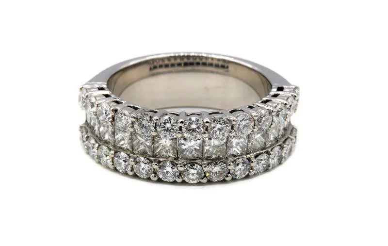 PRINCESS AND ROUND DIAMOND BAND