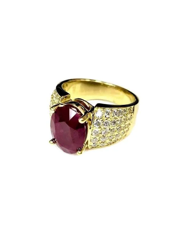 RUBY AND DIAMOND RING