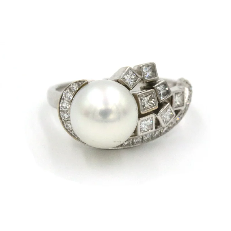 SOUTH SEA AND DIAMOND PEARL RING