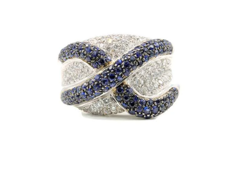 UNIQUE SAPPHIRE AND DIAMOND FASHION RING