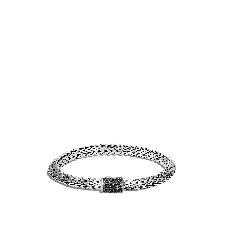 John Hardy Tiga Classic Chain Sterling Silver Bracelet with Black Sapphire Clasp in Small