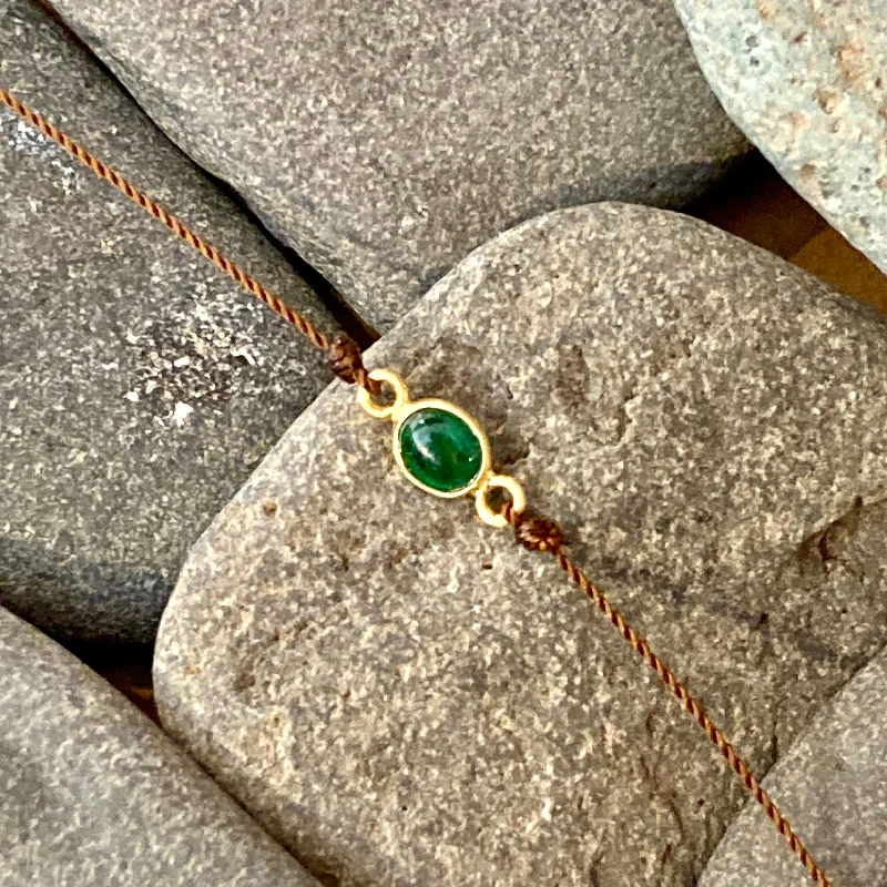 One of a Kind Emerald Cabochon 18K Gold Bracelet