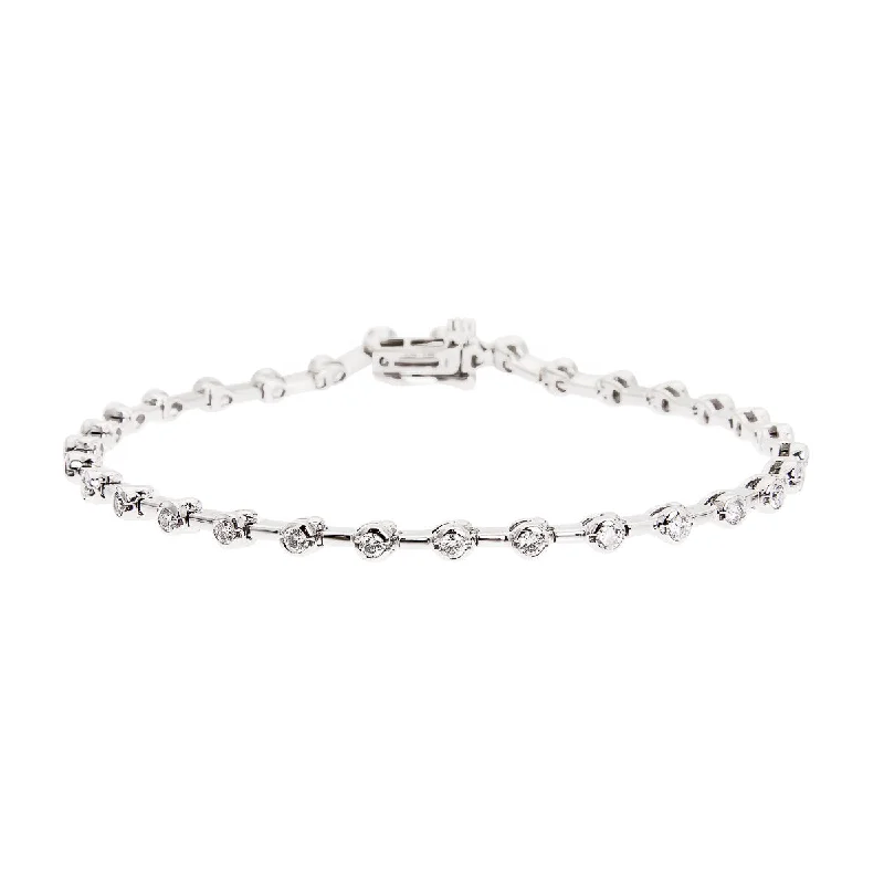 Sabel Collection 18K White Gold Diamond Bezel Set Bar Bracelet