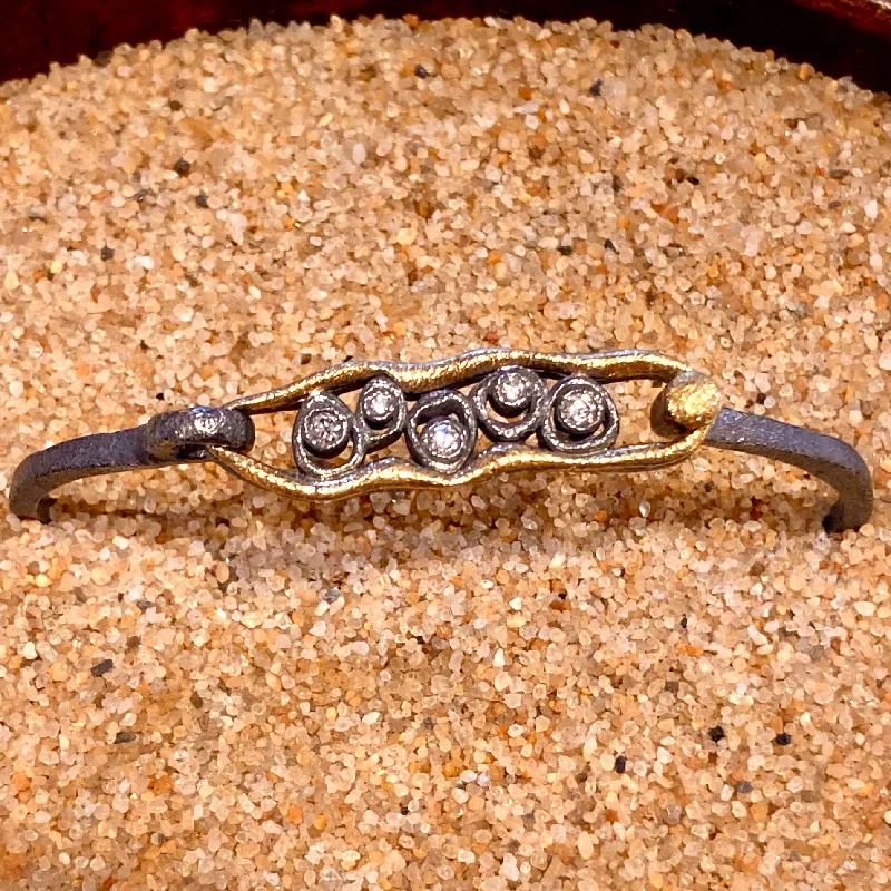 Skipping Stones 18K Gold and Diamonds Bracelet